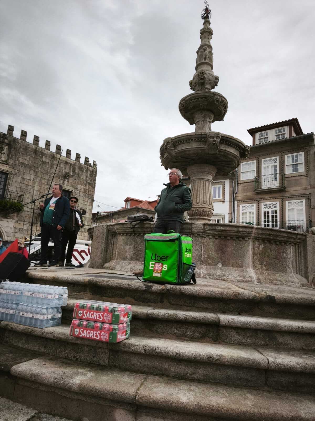 Trabalho em plataformas digitais na atualidade e a Associação de Imigrantes e Trabalhadores por Aplicação