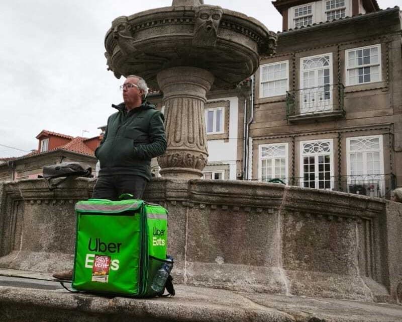 Estafetas no fio da navalha