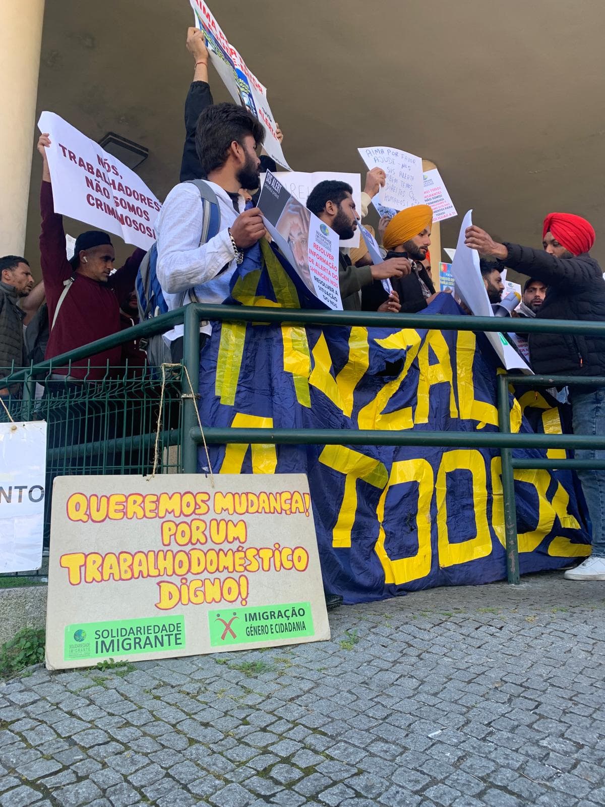 O Luís contra quem trabalha